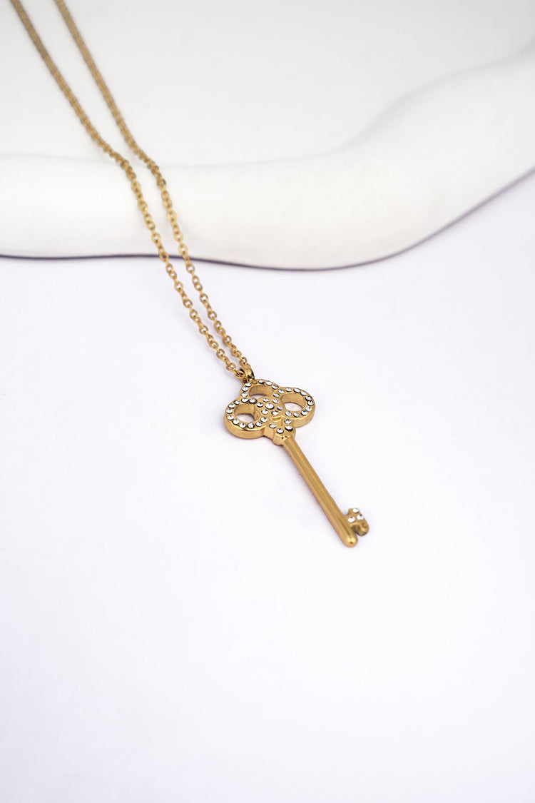 Long Design Necklace With Key Pendant Necklace